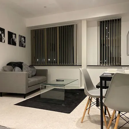 Augustus House 1 Bedroom Apollo Apartment