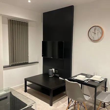 Augustus House 1 Bedroom Apollo * Bradford (West Yorkshire)